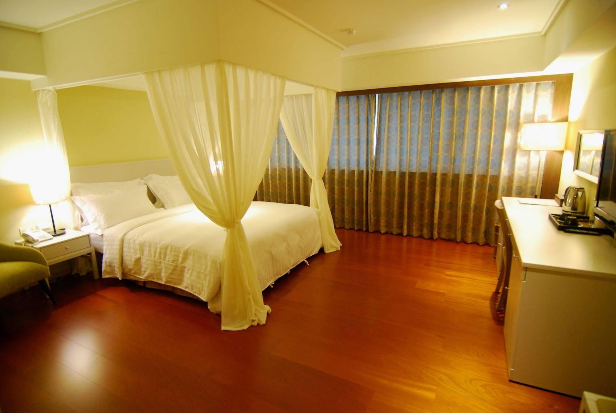 Taitung Bali Suites Hotel Zewnętrze zdjęcie